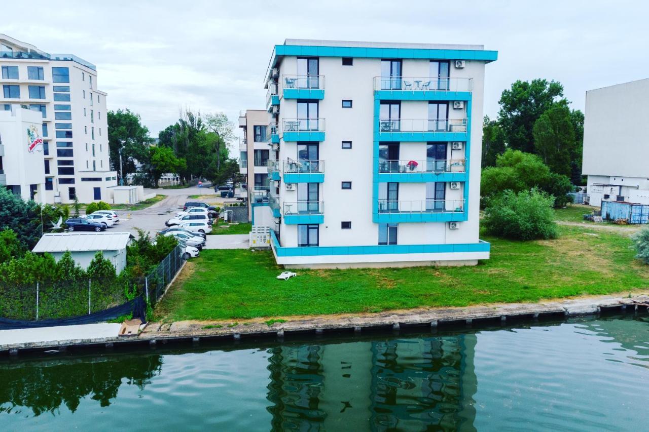 Lakeside Studio Mamaia Central Extérieur photo