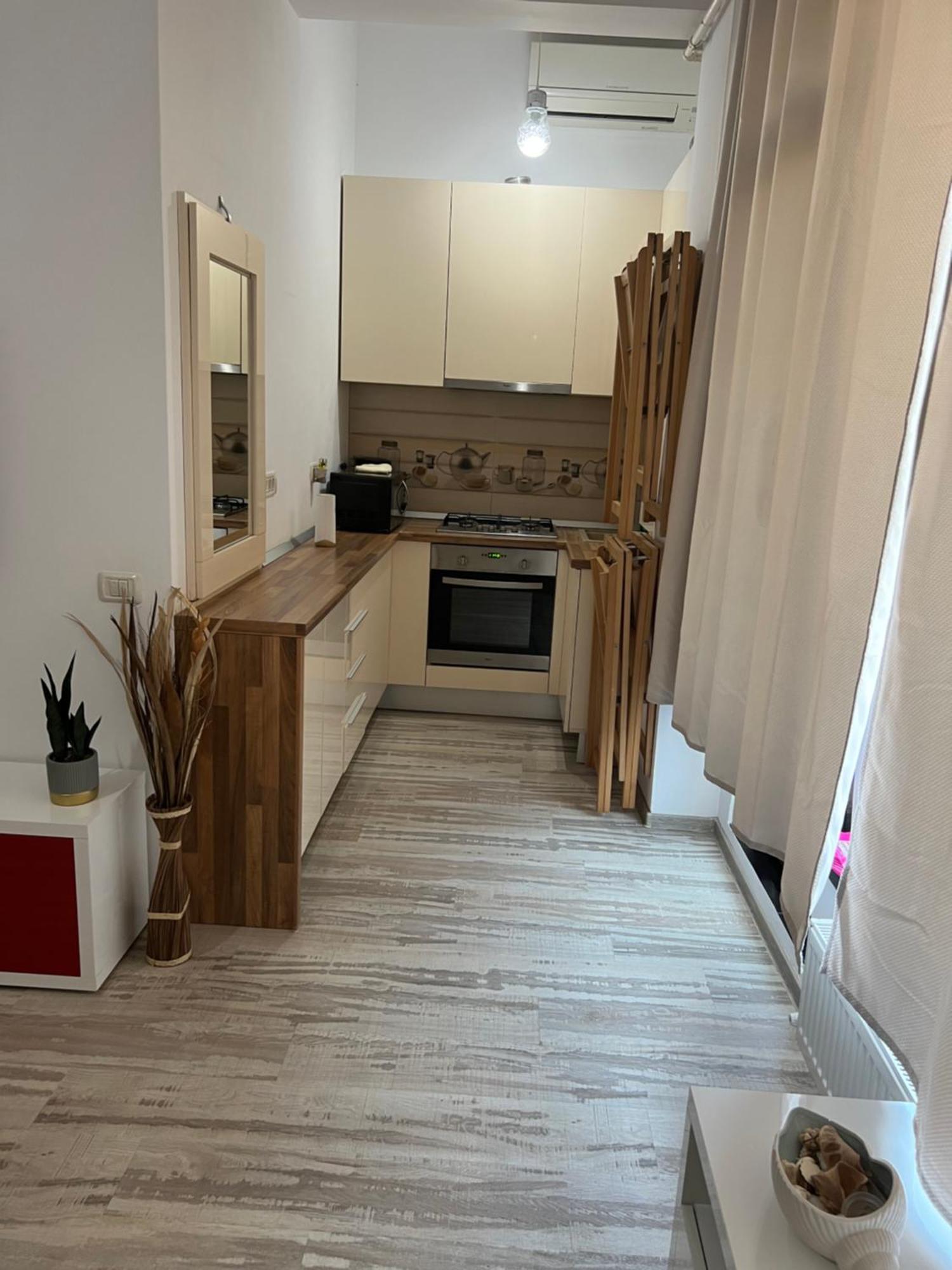 Lakeside Studio Mamaia Central Extérieur photo